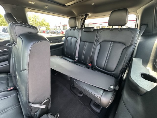 Used 2022 Jeep Wagoneer Series II w/ Premium Group I AWD/4WD image 29