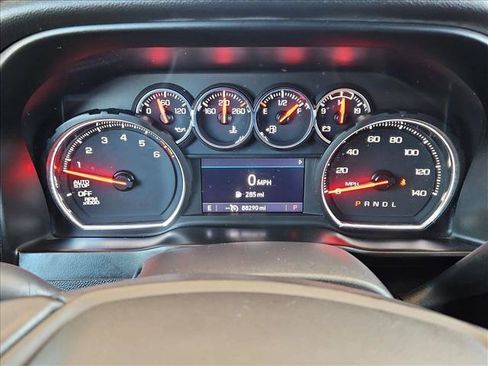 Used 2021 Chevrolet Silverado 1500 LT RWD image 11