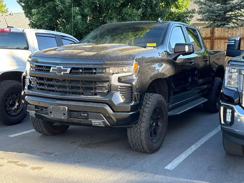 Used 2025 Chevrolet Silverado 1500 LT Trail Boss w/ LT Trail Boss Premium Package AWD/4WD image 2
