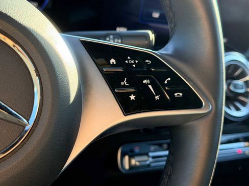 Used 2024 Mercedes-Benz EQB 250+ image 24