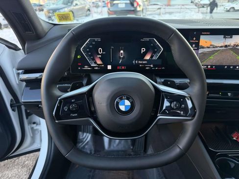 Used 2026 BMW 530i xDrive AWD/4WD image 28