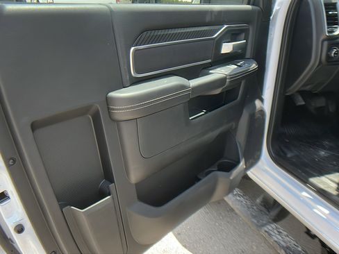 New 2025 RAM 5500 4x4 Regular Cab image 14