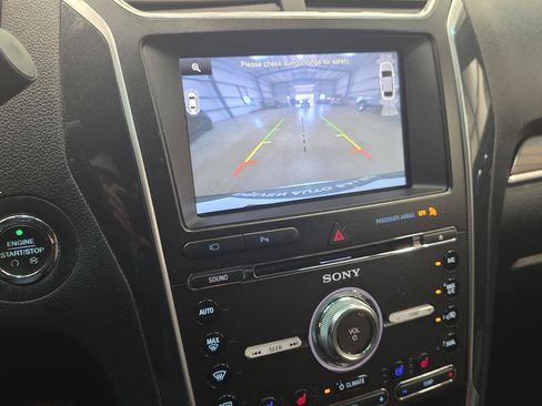 Used 2016 Ford Explorer Limited AWD/4WD image 17