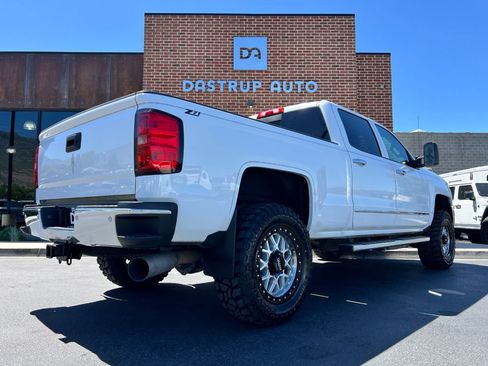 Used 2015 Chevrolet Silverado 2500 LTZ w/ Duramax Plus Package AWD/4WD image 6