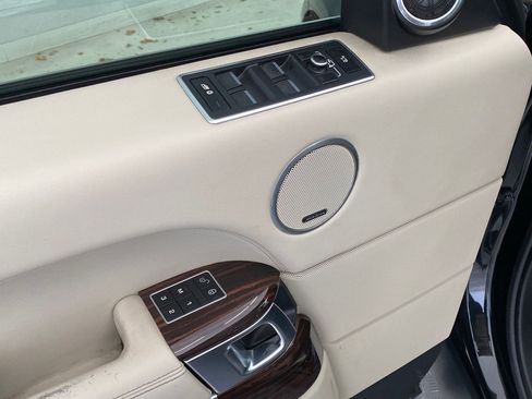 Used 2014 Land Rover Range Rover Supercharged image 11