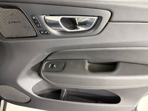 Used 2024 Volvo XC60 T8 Ultimate w/ Protection Package AWD/4WD image 11