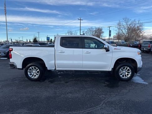 Used 2024 Chevrolet Silverado 1500 LT image 8