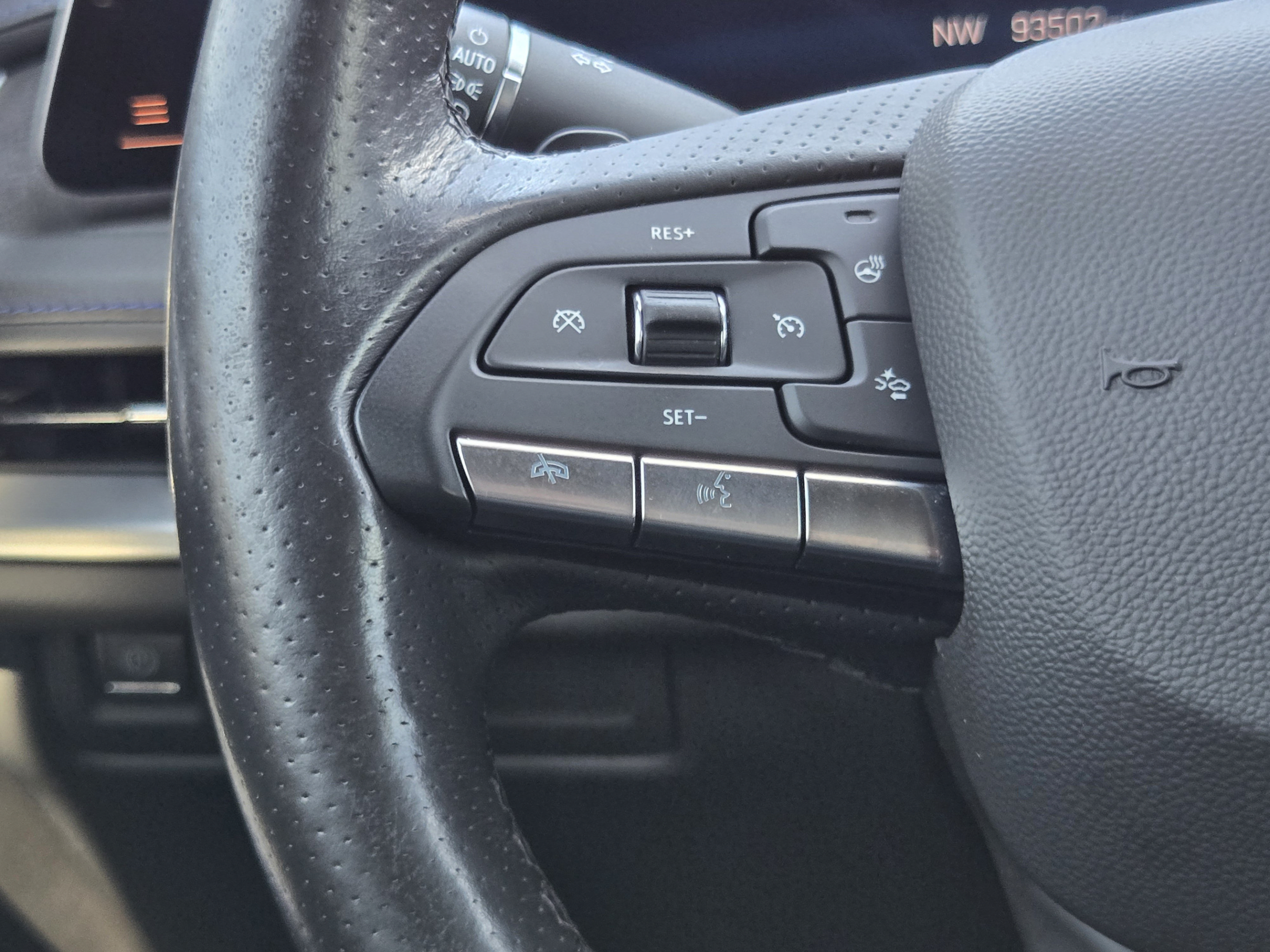 Used 2024 Cadillac XT4 Sport w/ Cold Weather Package FWD image 25
