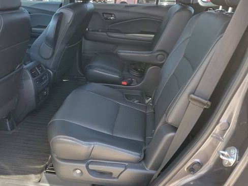 Used 2019 Honda Pilot Elite image 8