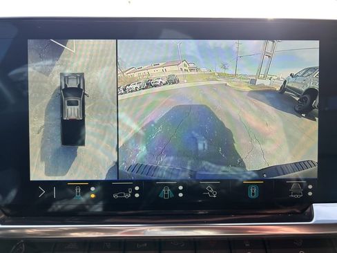 Used 2025 Chevrolet Silverado 2500 LT w/ Trail Boss Package image 34