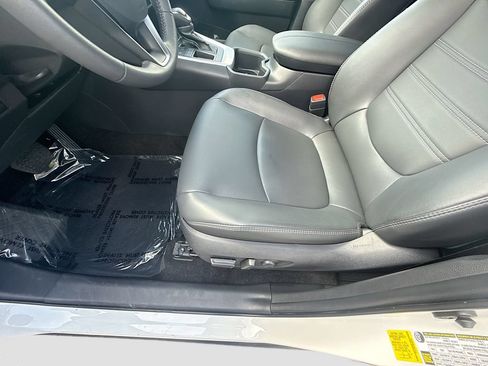 Used 2025 Toyota RAV4 XLE Premium FWD image 19