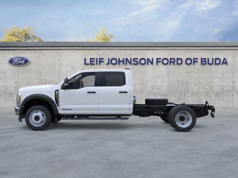 New 2025 Ford F450 XL w/ XL Chrome Package image 3