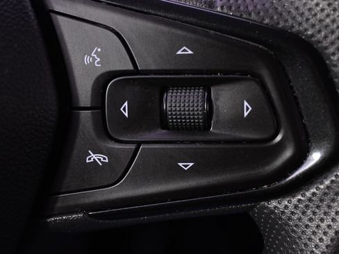 Used 2021 Chevrolet TrailBlazer LT w/ Convenience Package FWD image 35