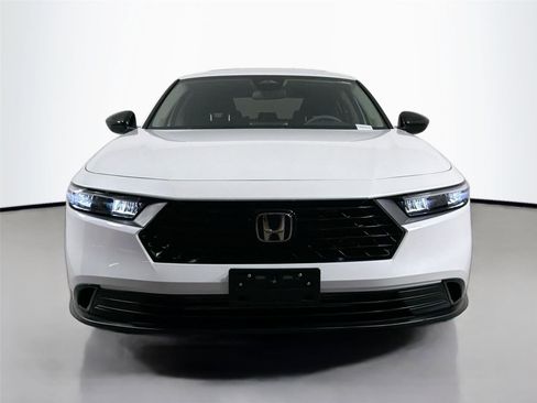 Used 2025 Honda Accord SE image 2
