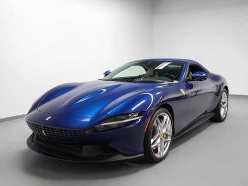 Certified 2025 Ferrari Roma Spider RWD image 73