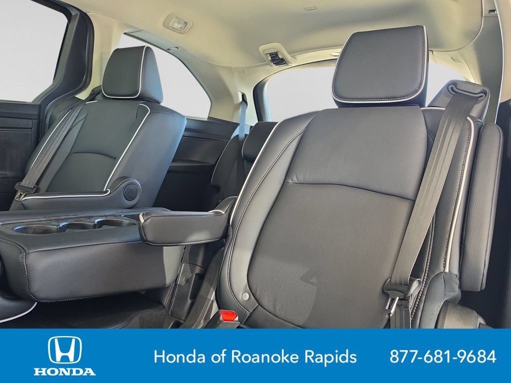 New 2027 Honda Odyssey Touring image 16