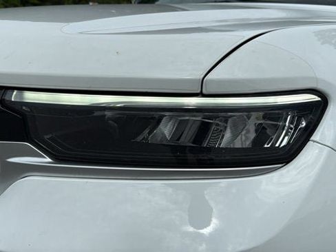 Certified 2021 Jeep Grand Cherokee L Summit w/ MOPAR Finishing Package AWD/4WD image 9
