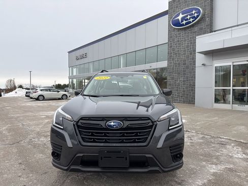 Used 2022 Subaru Forester Base image 6