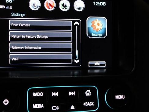 Used 2018 Chevrolet Suburban LT image 48