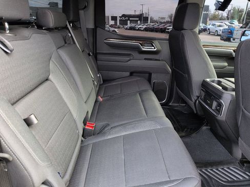 Used 2025 GMC Sierra 1500 Elevation image 8