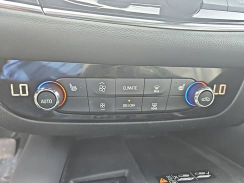 Certified 2023 Buick Enclave Essence w/ Experience Buick Package AWD/4WD image 26
