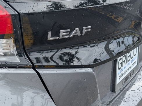 Used 2024 Nissan Leaf S image 14