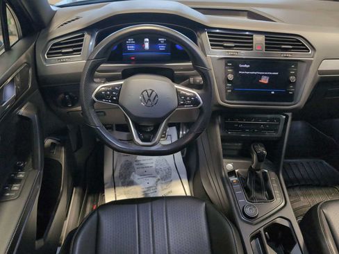 Used 2022 Volkswagen Tiguan SE R-Line AWD/4WD image 10
