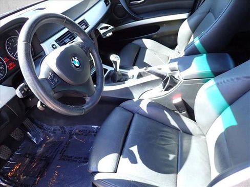 Used 2006 BMW 330xi Sedan AWD/4WD image 9