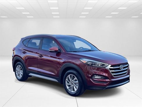 Used 2017 Hyundai Tucson SE Plus image 1