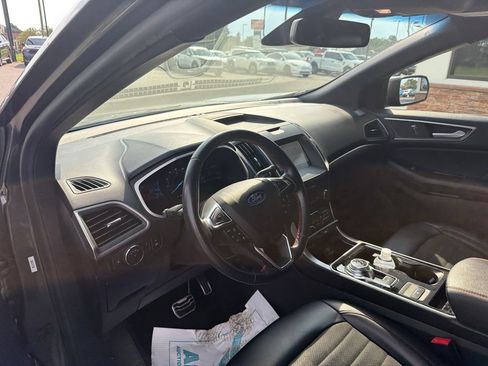 Used 2020 Ford Edge ST-Line FWD image 4