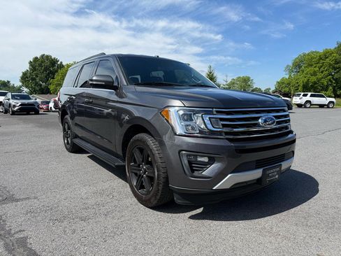 Used 2019 Ford Expedition XLT w/ Equipment Group 201A RWD image 8