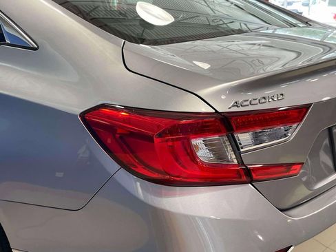 Certified 2019 Honda Accord EX image 11