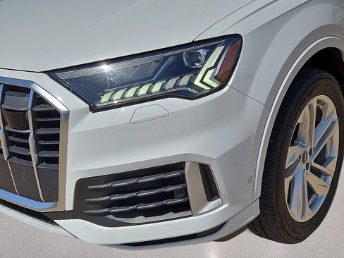 Used 2024 Audi Q7 3.0T Premium Plus AWD/4WD image 9