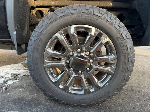 Used 2018 GMC Sierra 2500 Denali image 16