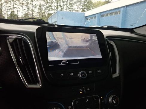 Used 2021 Chevrolet Malibu LT image 25