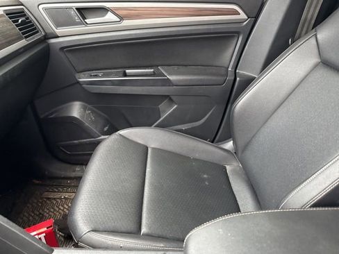 Used 2021 Volkswagen Atlas SE image 25