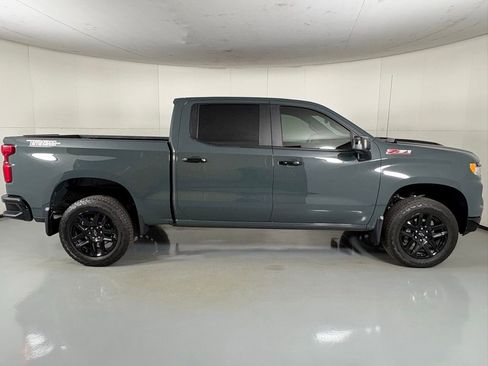 Used 2025 Chevrolet Silverado 1500 LT Trail Boss w/ Convenience Package II image 11