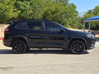Used 2020 Jeep Cherokee Latitude Plus FWD video 2