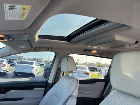 Used 2022 Honda Odyssey Elite image 22