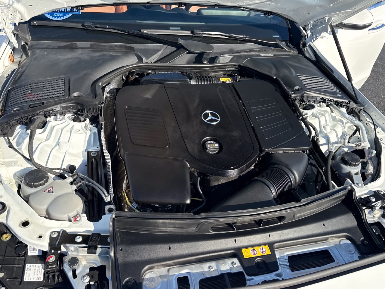 Used 2025 Mercedes-Benz C 300 Sedan image 9
