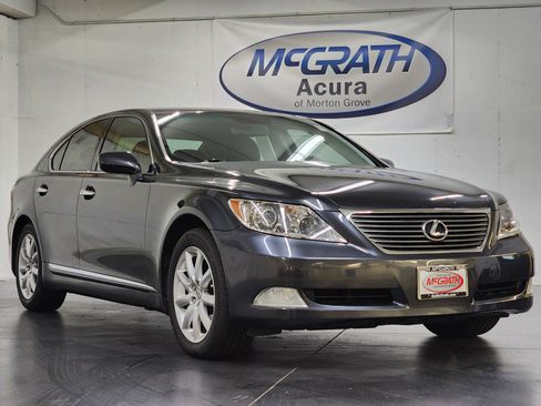 Used 2008 Lexus LS 460 RWD image 2