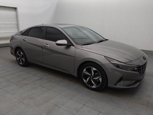 Used 2023 Hyundai Elantra Limited image 11