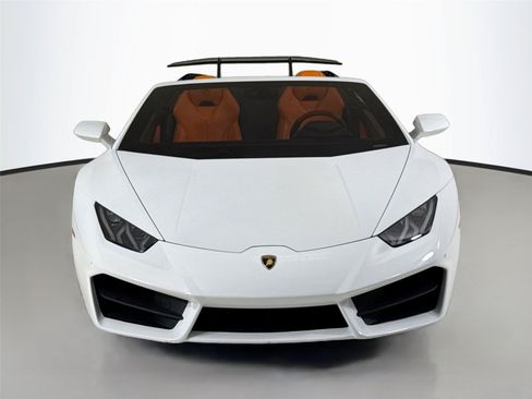Used 2019 Lamborghini Huracan LP 580-2 RWD image 11