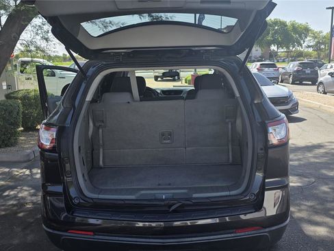Used 2015 Chevrolet Traverse LS FWD image 9