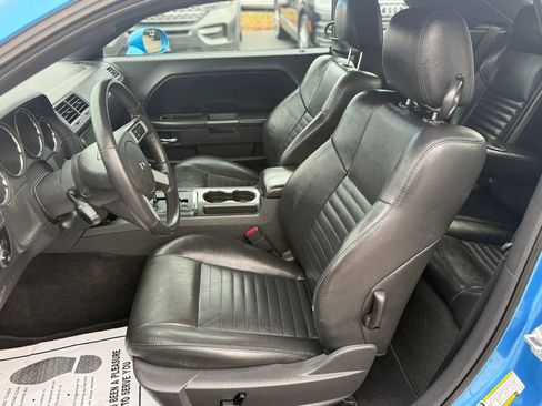 Used 2009 Dodge Challenger R/T image 14