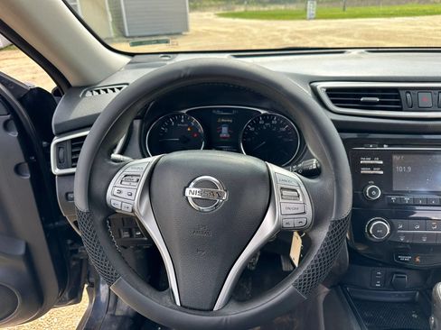 Used 2014 Nissan Rogue S AWD/4WD image 16