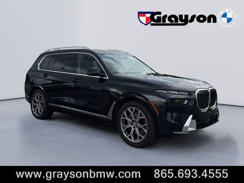 Used 2025 BMW X7 xDrive40i AWD/4WD image 1