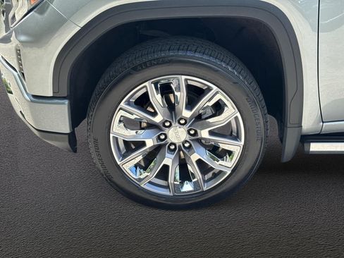 Used 2024 GMC Sierra 1500 Denali w/ Denali Reserve Package AWD/4WD image 11