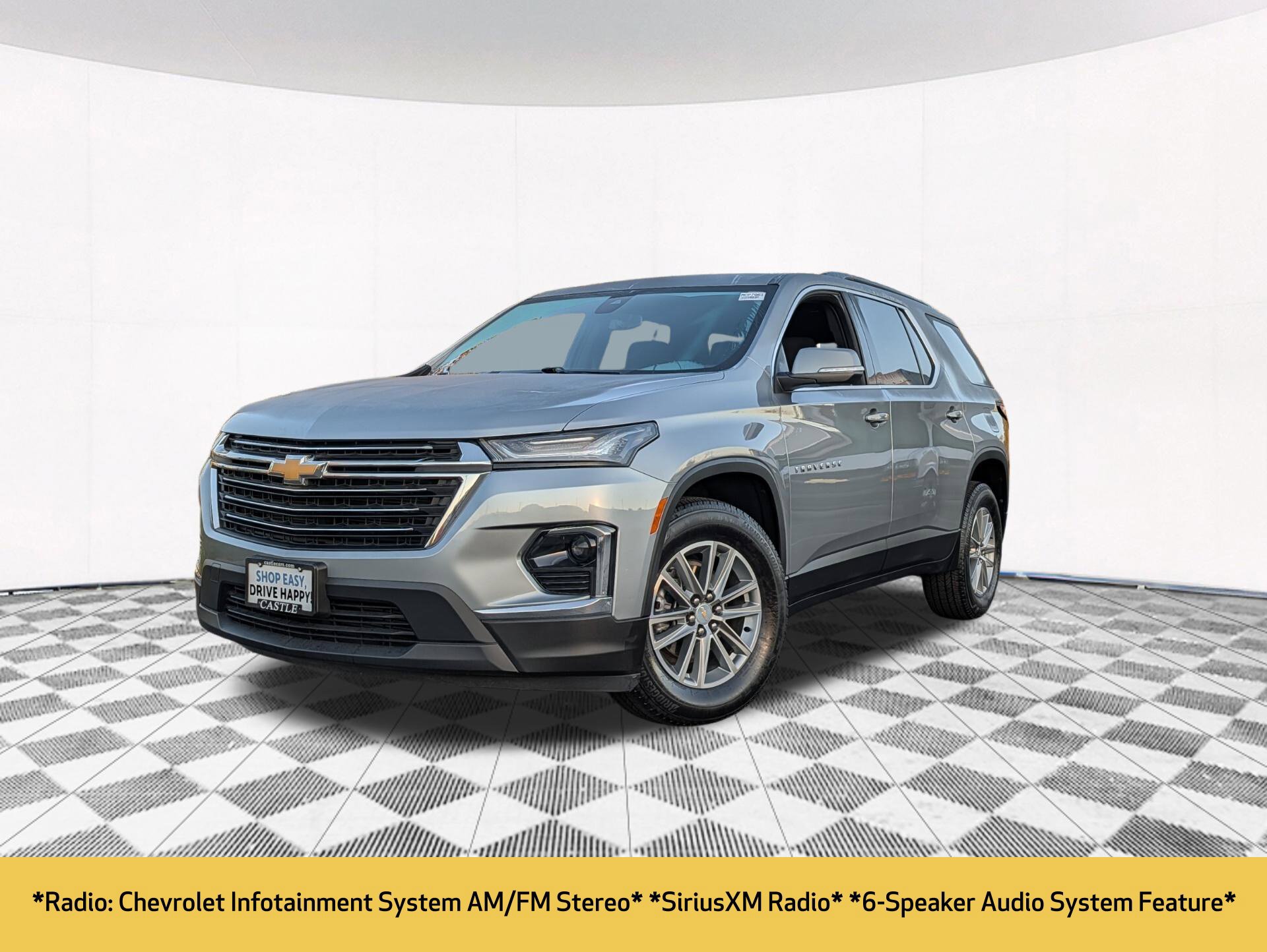 Used 2023 Chevrolet Traverse LT FWD image 2