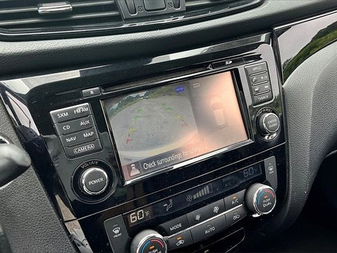 Used 2017 Nissan Rogue Sport SL w/ SL Premium Package image 15